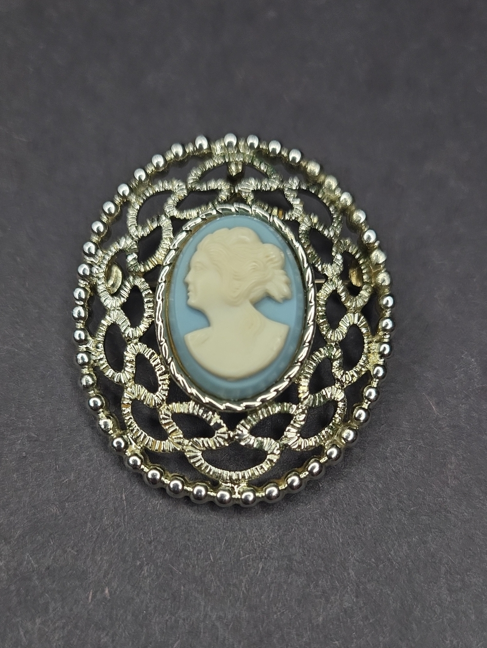 Sarah Coventry Silver Filigree Cameo Brooch
